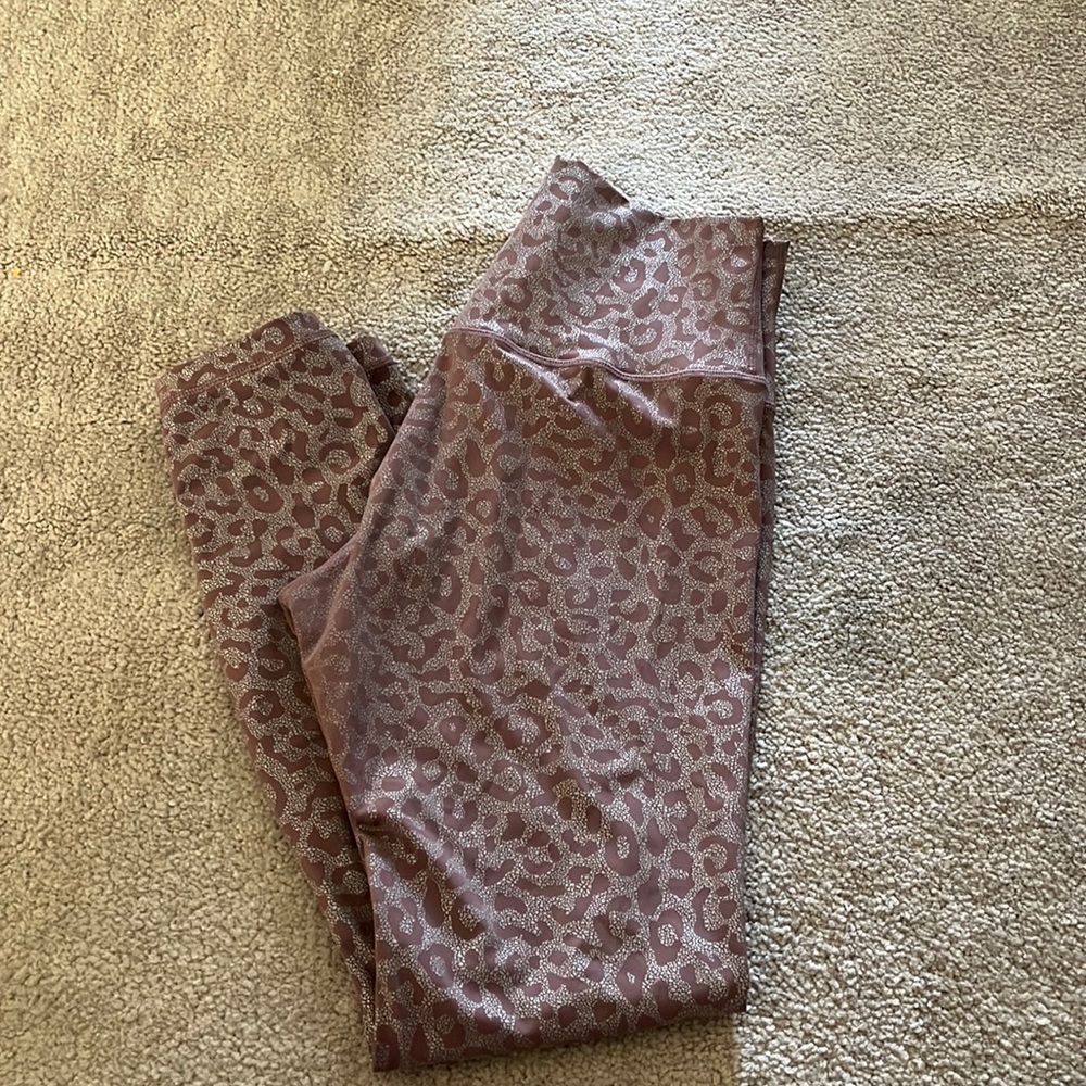 Zyia Lilac Leopard Supreme Hi-Rise 7/8 24" (8-10)